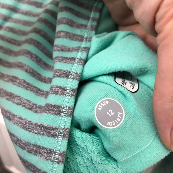 Ivivva girl’s partial zip long sleeve shirt - Picture 11 of 11